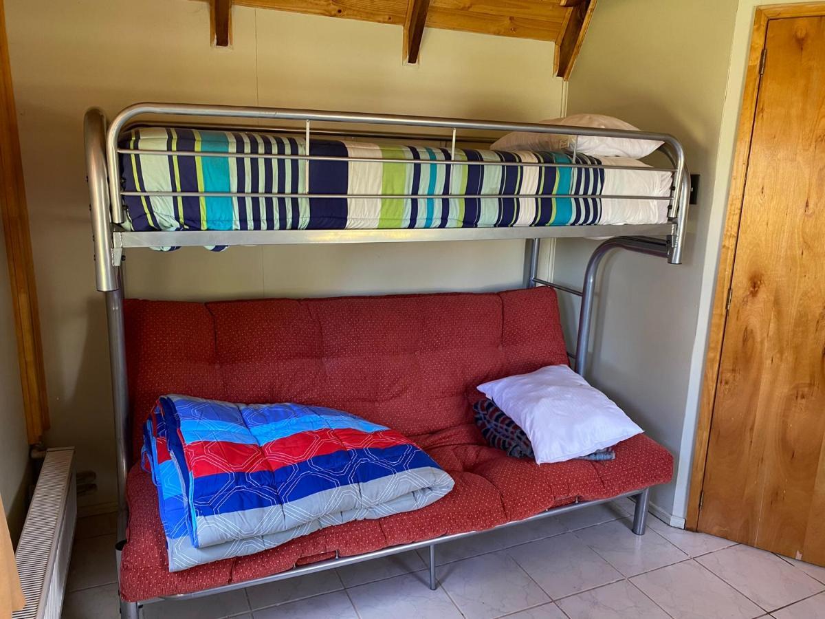 Hostal Los Pioneros Puerto Natales Buitenkant foto